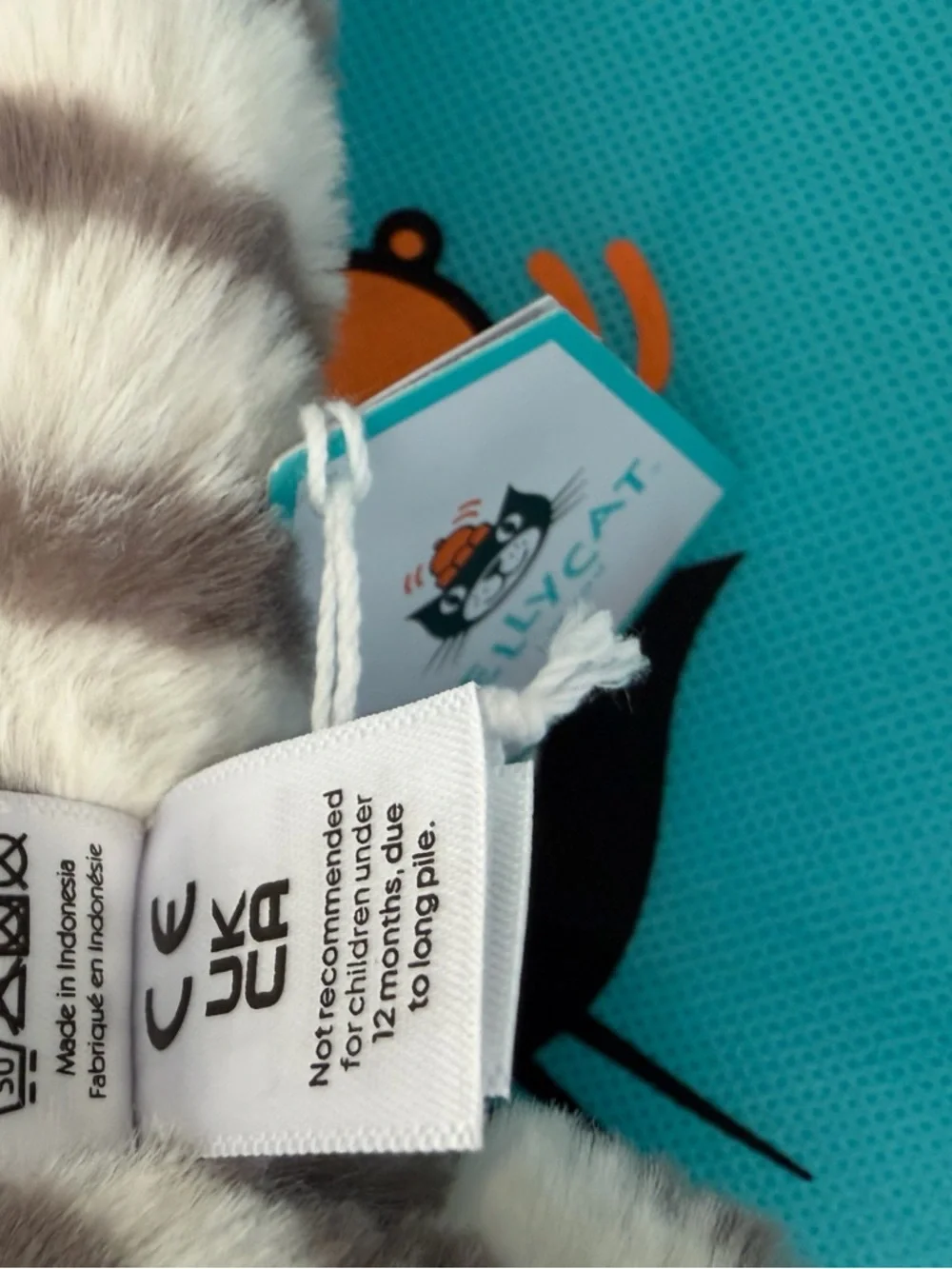 Jellycat SACHA SNOW TIGER - Little 11